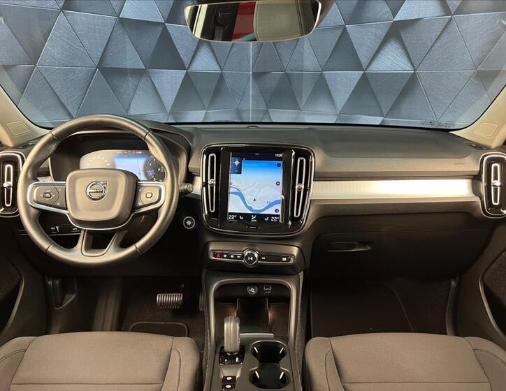 Volvo XC40 10