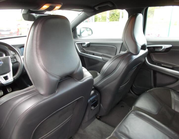 Volvo S60 16
