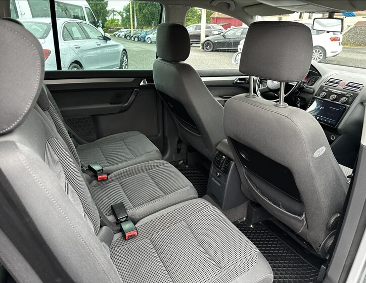 Volkswagen Touran 15