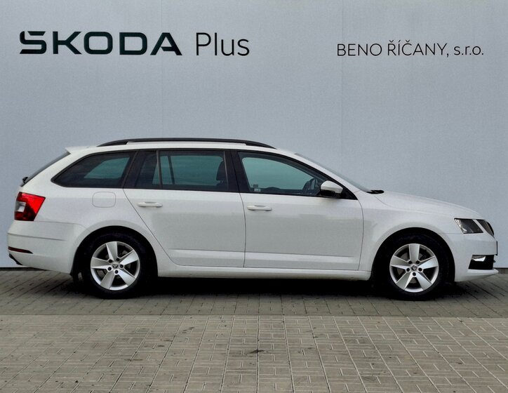 Škoda Octavia 11