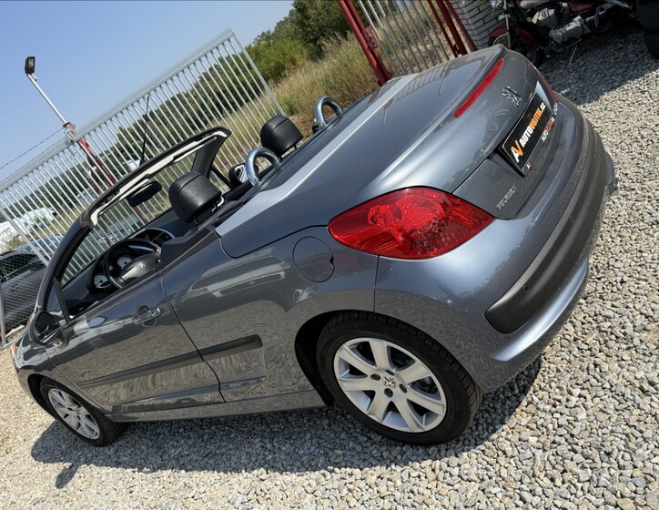 Peugeot 207 8