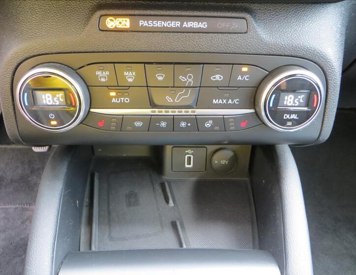 Ford Focus 14