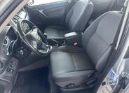 Toyota RAV4 12