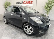 Toyota Yaris 1