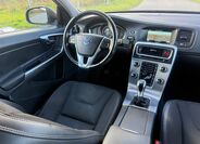 Volvo V60 12