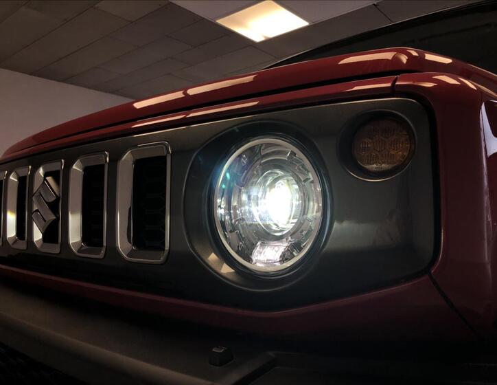 Suzuki Jimny 33