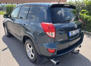 Toyota RAV4 8