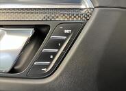 Porsche Macan 23