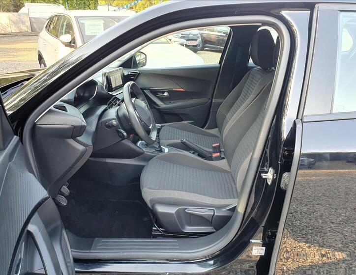 Peugeot 2008 9