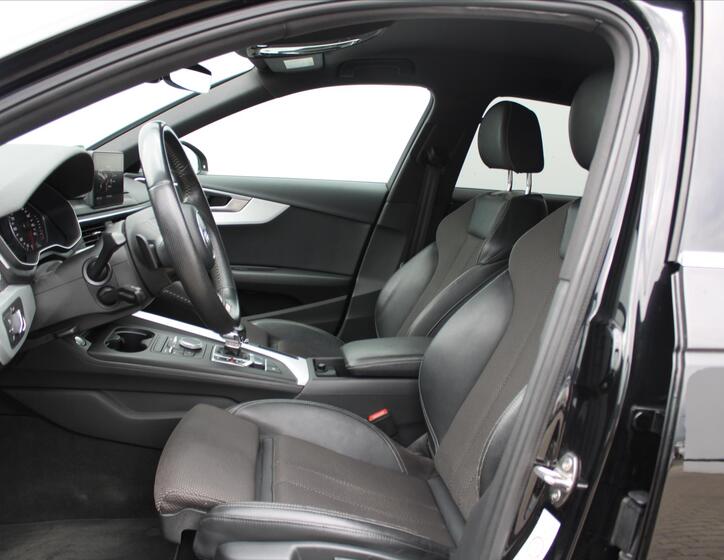 Audi A4 10