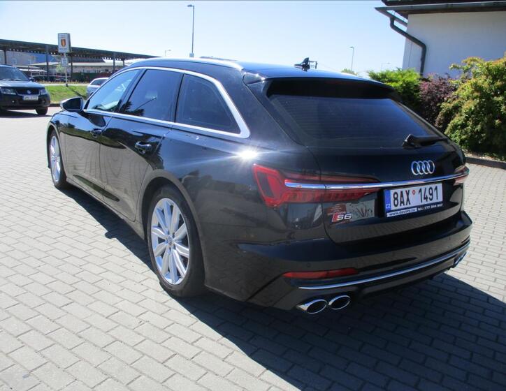 Audi S6 3