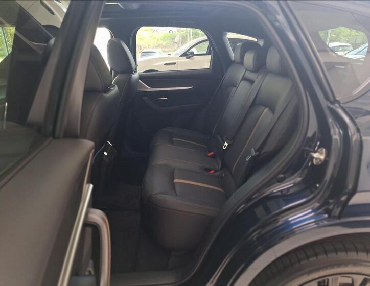 Mazda CX-60 4
