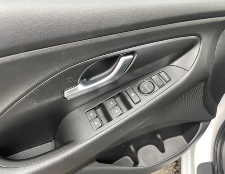Hyundai i30 11