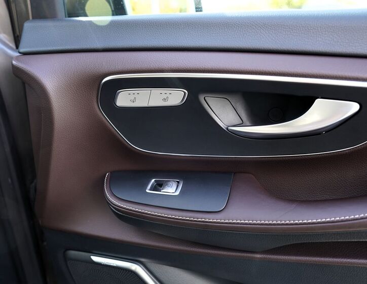 Mercedes-Benz Třídy V 23