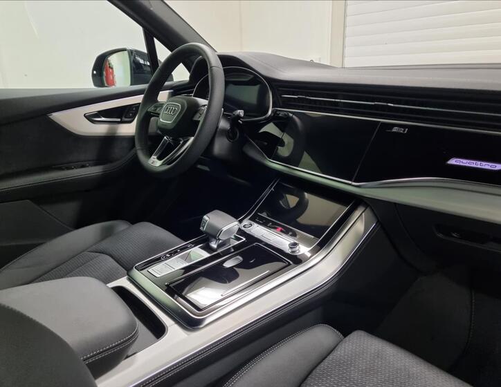 Audi Q7 19