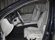 Volvo XC60 8