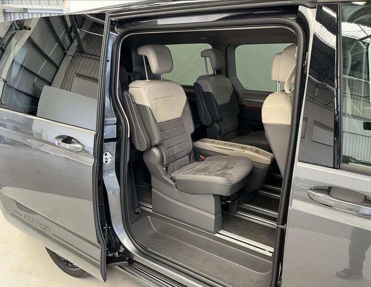 Volkswagen Multivan 36