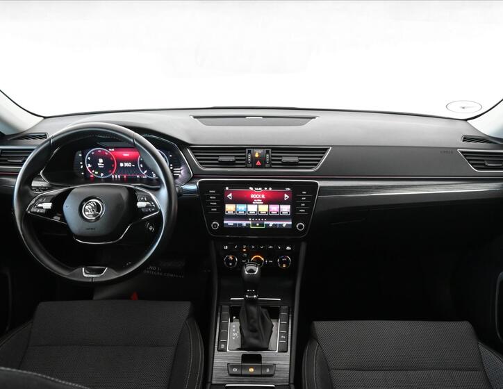 Škoda Superb 11