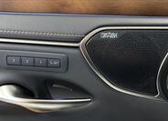 Lexus ES 300h 16