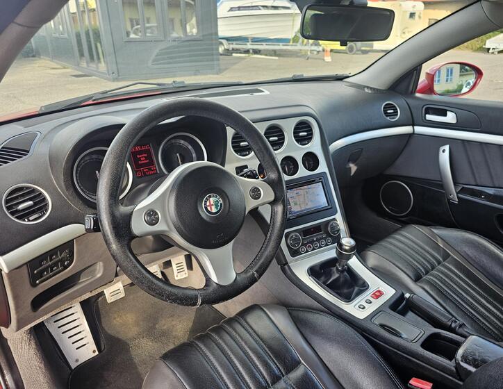 Alfa Romeo Brera 11