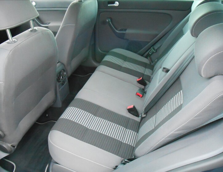 Volkswagen Golf Plus 8