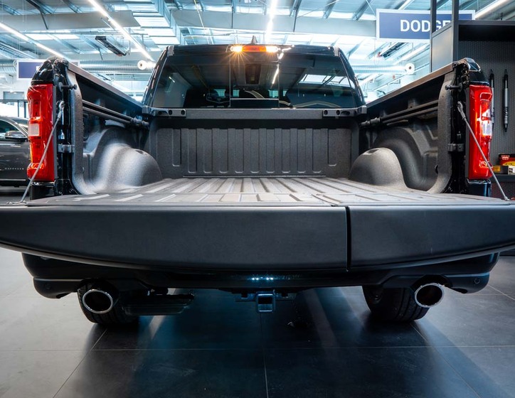 Dodge RAM 9