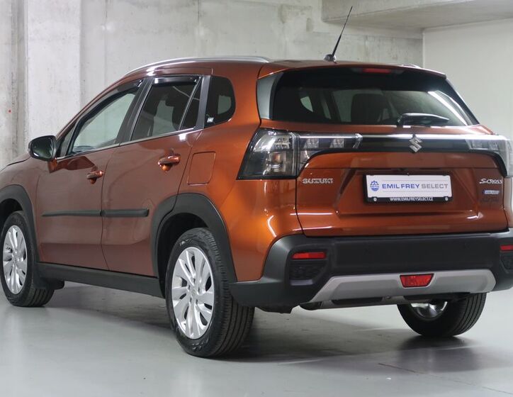 Suzuki SX4 S-Cross 7