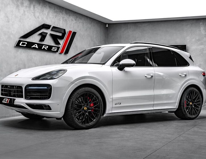 Porsche Cayenne 1