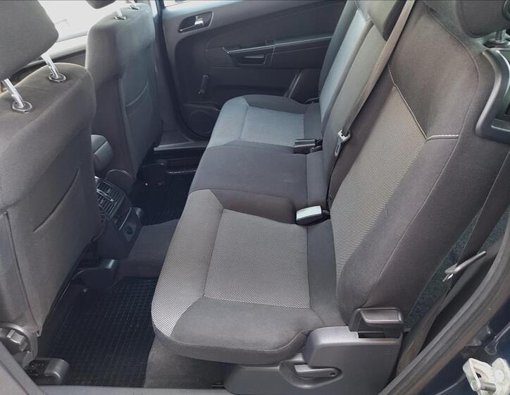 Opel Zafira 13