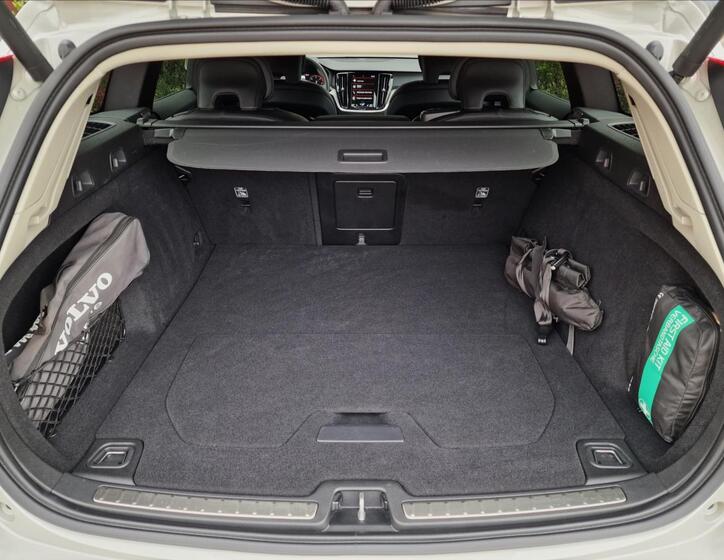 Volvo V60 16