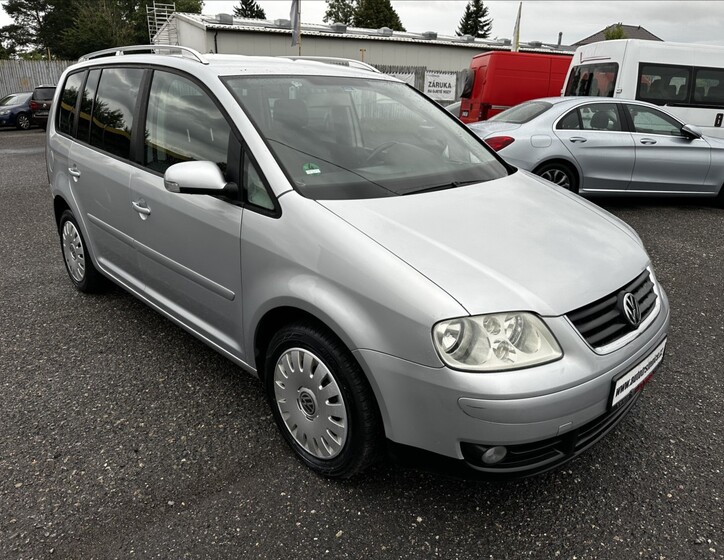 Volkswagen Touran 7