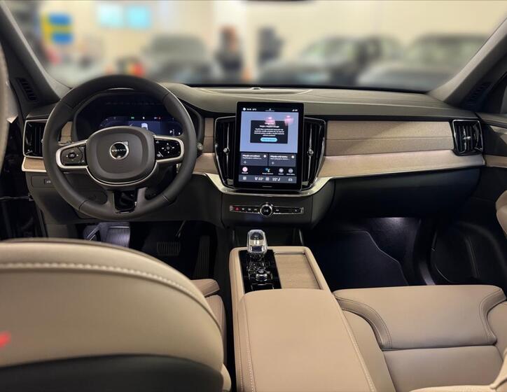 Volvo XC90 10