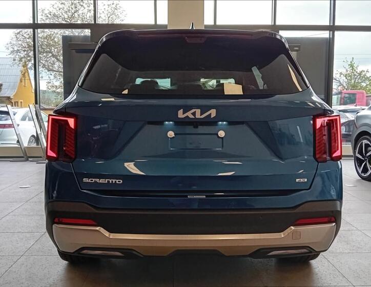 KIA Sorento 4
