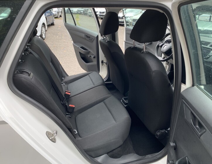 Škoda Fabia 16