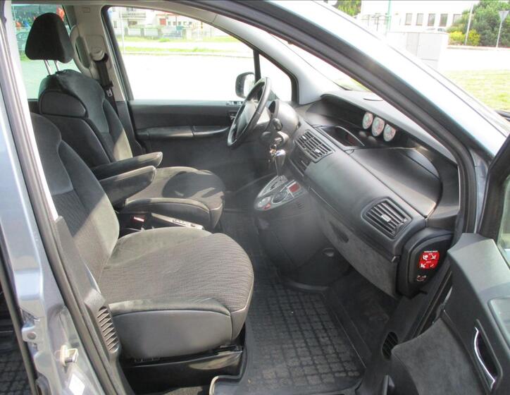 Citroën C8 14