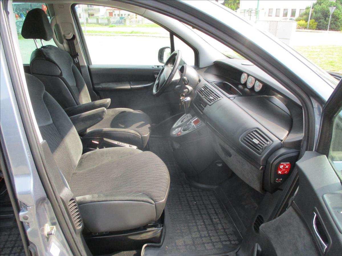 Citroën C8