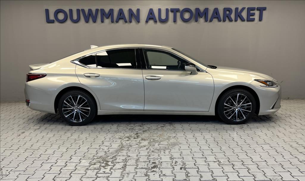 Lexus ES 300