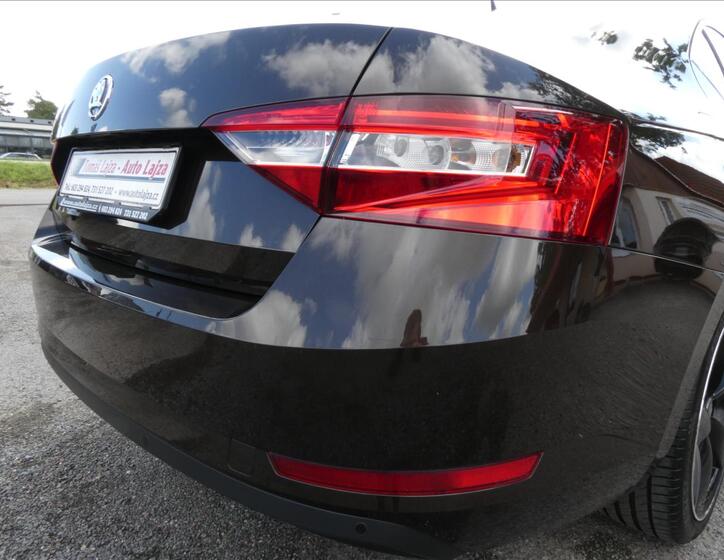 Škoda Superb 10