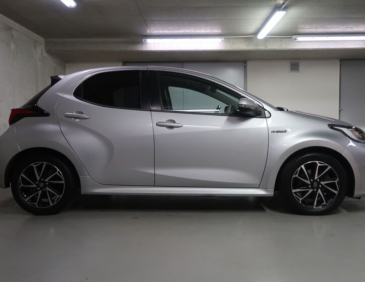 Toyota Yaris 4