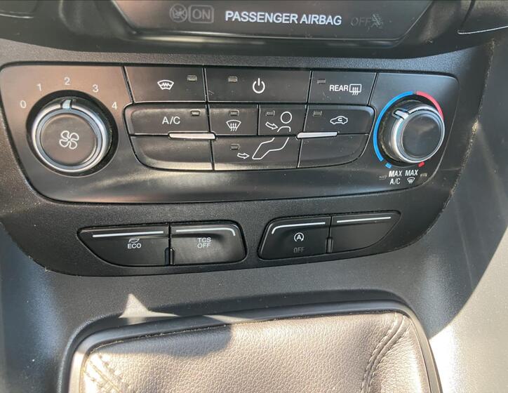Ford Transit Connect 14