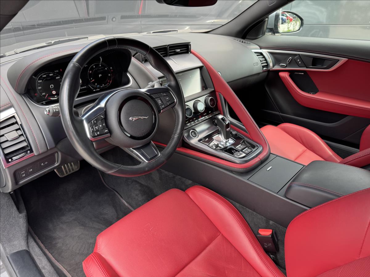 Jaguar F-Type
