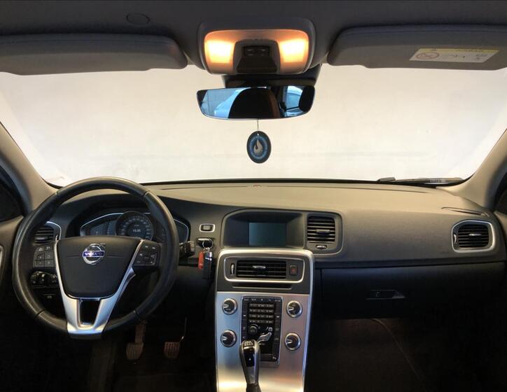 Volvo V60 14