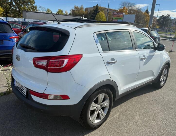 KIA Sportage 4