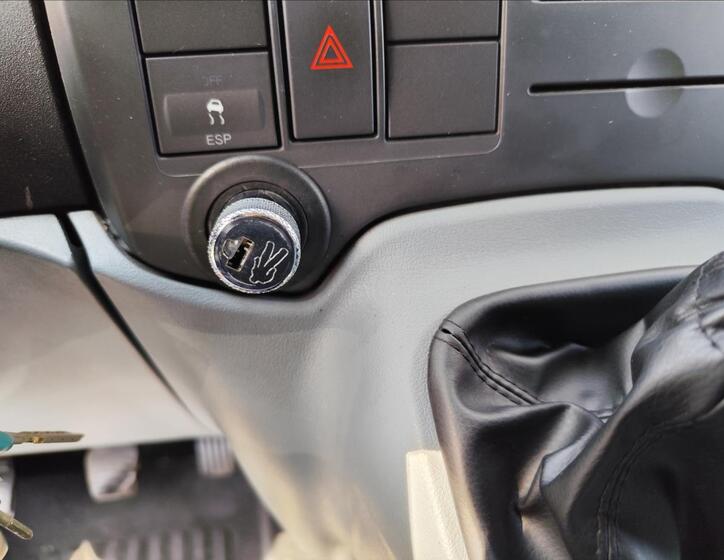 Ford Transit 19