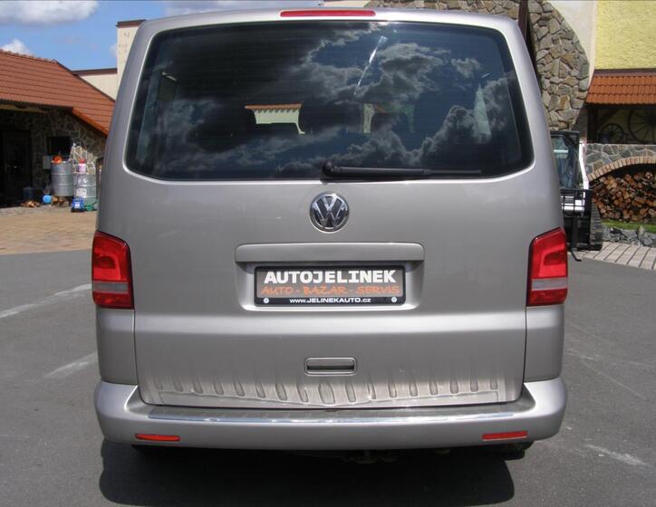 Volkswagen Caravelle 5