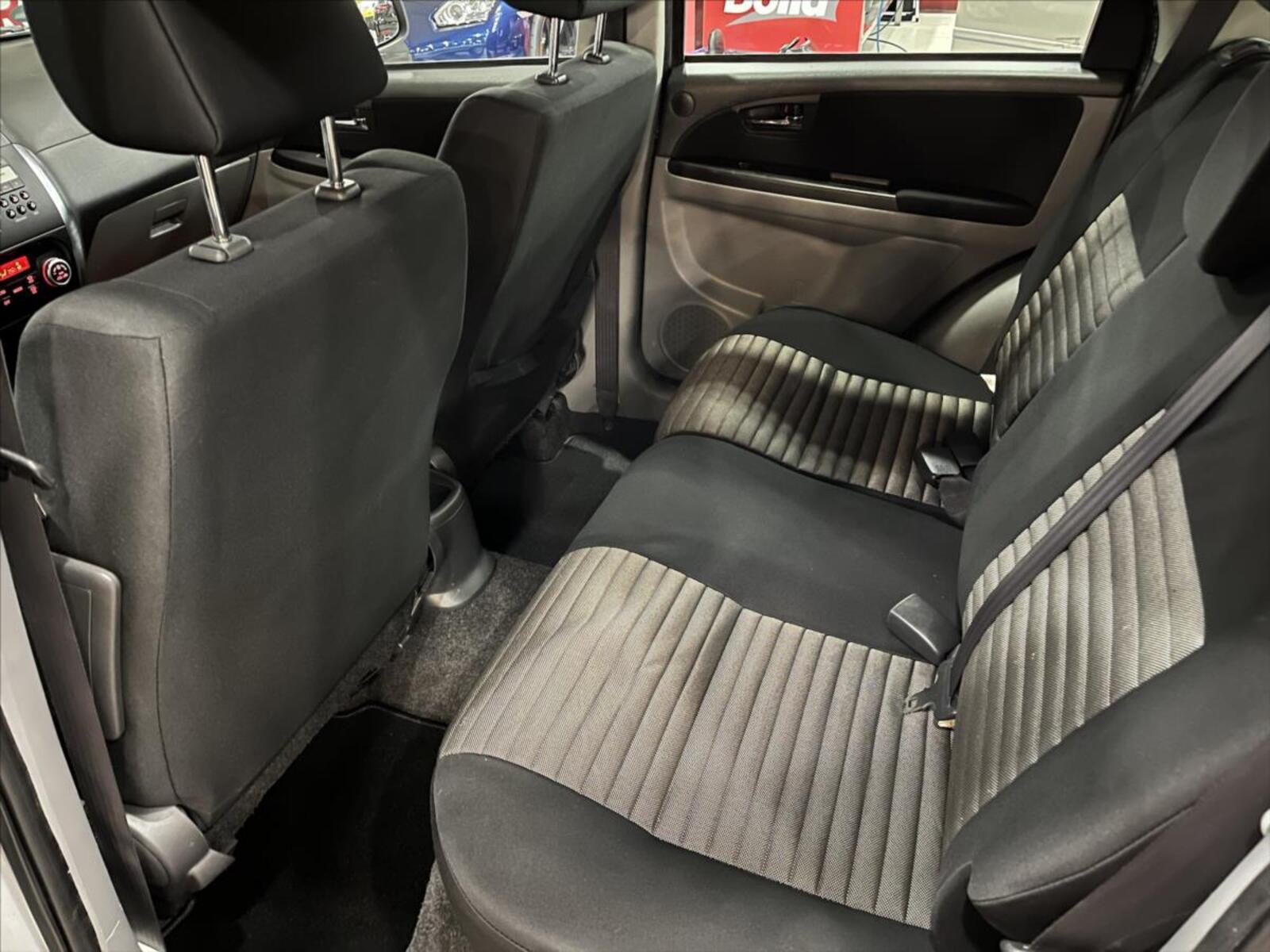 Suzuki SX4 20