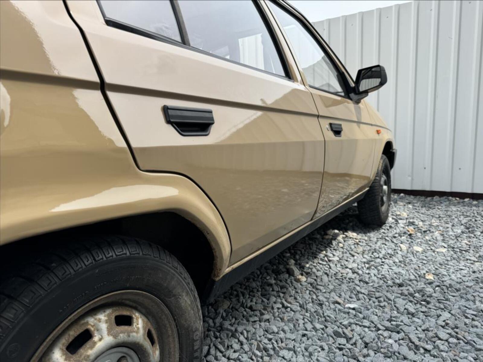 Škoda Favorit 14