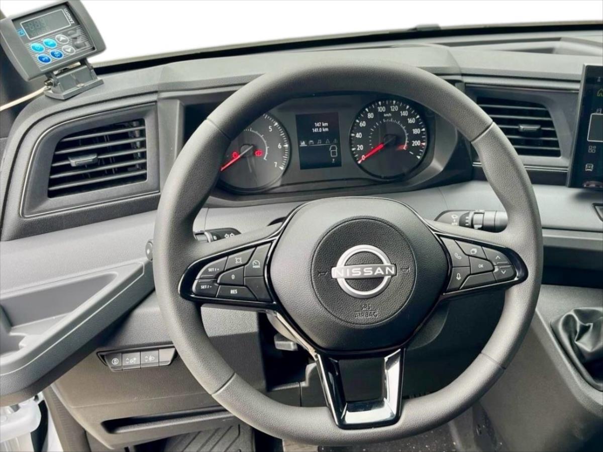 Nissan Interstar
