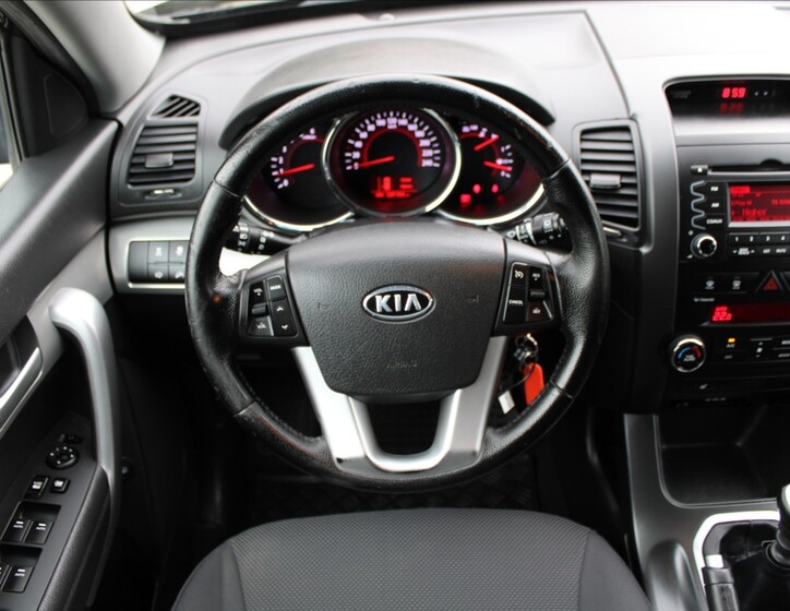 KIA Sorento 10