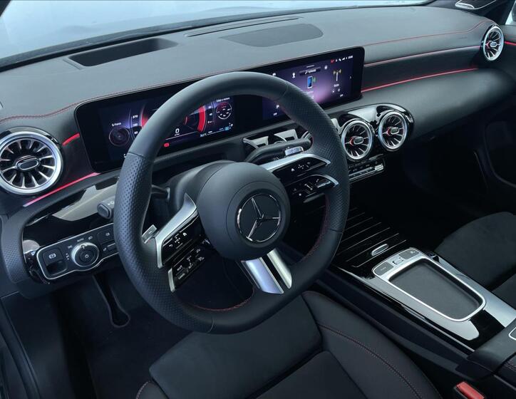 Mercedes-Benz CLA 9